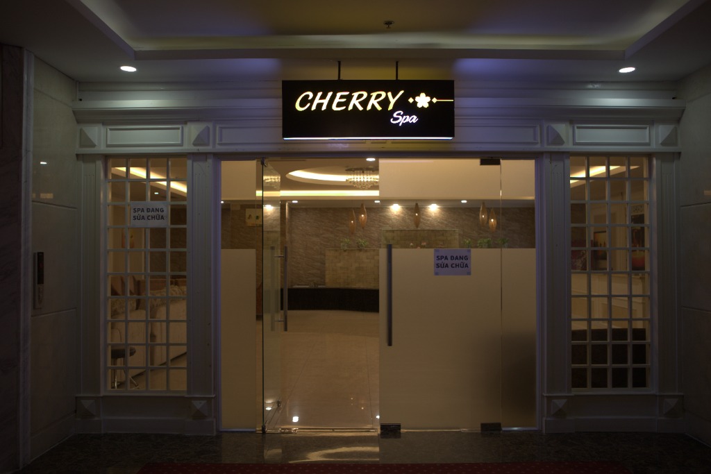 체리스파 Cherry Spa 외관 간판 - 나트랑 스파